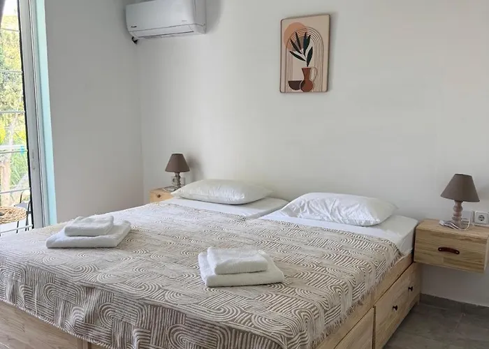 Delfini Pearl Stegna Nocleg ze śniadaniem