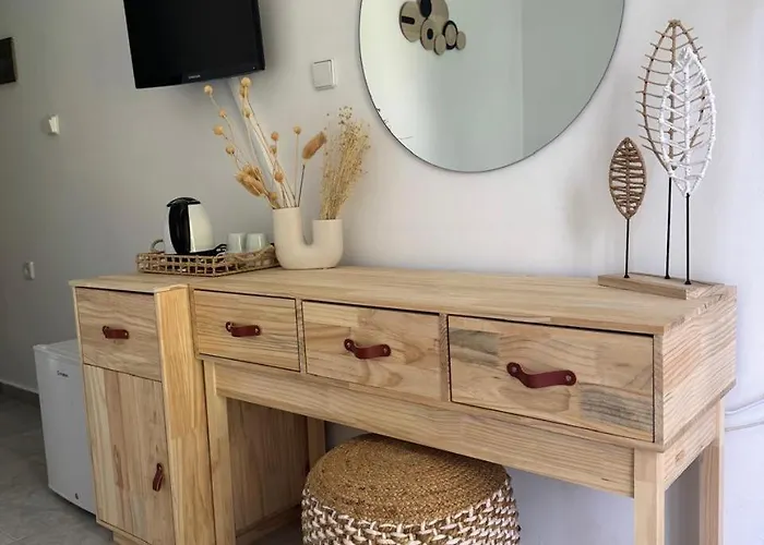 Delfini Pearl Stegna Oda ve Kahvaltı